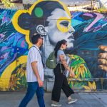 Nuevas experiencias turísticas guiadas invitan a recorrer Bellavista y Plaza Ñuñoa a ritmo propio