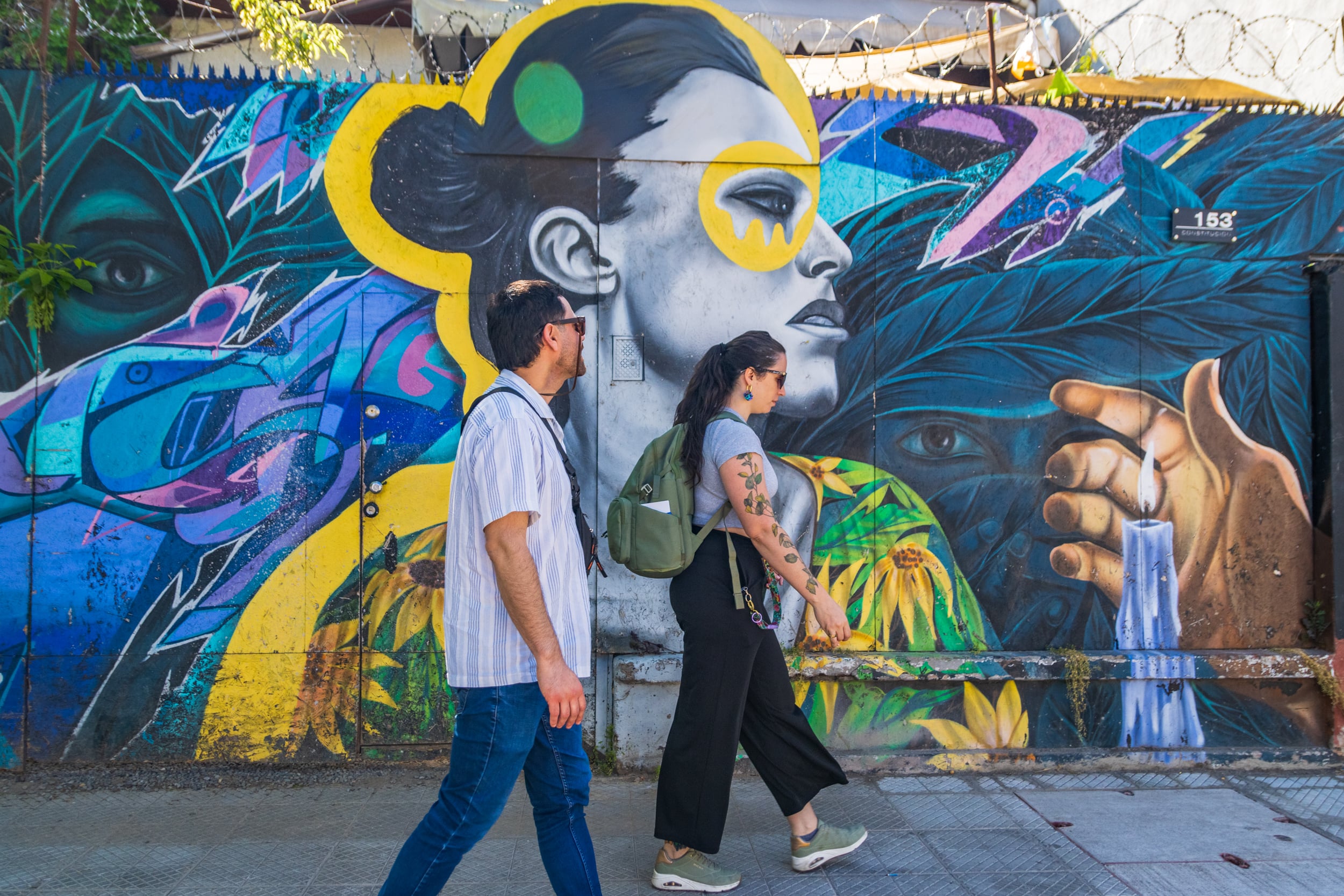 Nuevas experiencias turísticas guiadas invitan a recorrer Bellavista y Plaza Ñuñoa a ritmo propio